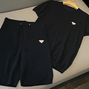 PRADA TRIANGLE LOGO T-SHIRT & PANTS - 프라다 트라이앵클 로고 티셔츠 & 팬츠