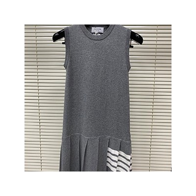 THOM BROWNE KNIT SLEEVELESS ONE PIECE - 톰브라운 니트 민소매 원피스