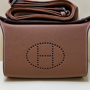  HERMES VIDEPOCHES TOGO CROSS BAG - 에르메스 비드포쉬 토고 크로스백