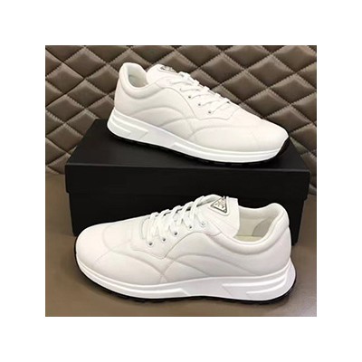 PRADA LOGO SNEAKERS - 프라다 트라이앵글 로고 스니커즈