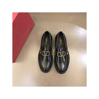 VALENTINO ROCKSTUD LOAFER - 발렌티노 락스터드 로퍼