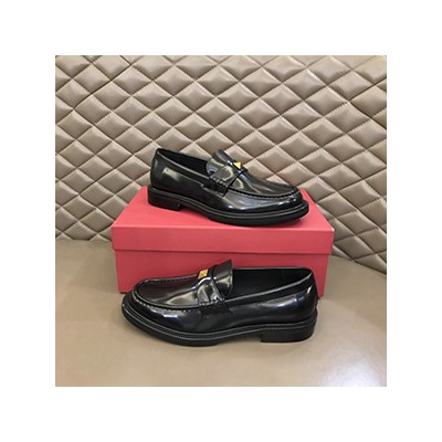 VALENTINO ROCKSTUD LOAFER - 발렌티노 락스터드 로퍼