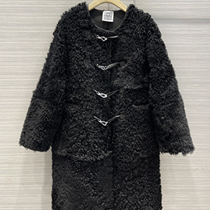 TOTEME SHAGGY SHEARLING CLASP COAT - 토템 섀기 시어링 크래스프 코트