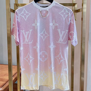 LOUIS VUITTON SHORT SLEEVE T SHIRT - 루이비통 반팔티셔츠