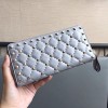 VALENTINO ROCKSTUD ZIP AROUND WALLET - 발렌티노 락스터드 지퍼 장지갑