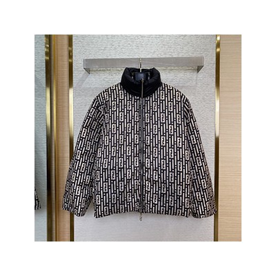 FENDI LOGO PATCH REVERSIBLE PUFFER JACKET - 펜디 로고 패치 리버서블 푸퍼 자켓