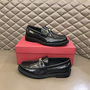 [NEW ARRIVAL] VALENTINO ROCKSTUD LOAFER - 발렌티노 락스터드 로퍼