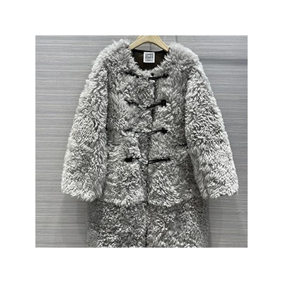 TOTEME SHAGGY SHEARLING CLASP COAT - 토템 섀기 시어링 크래스프 코트